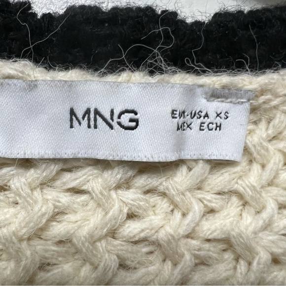 Mango Ruffle Flare Sleeve Sweater Open Knit Cream Black XS Crewneck Pullover - Picture 7 of 11